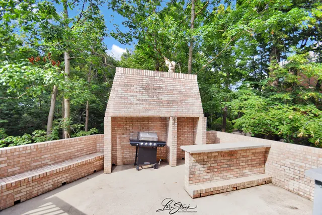 $985,000 | 20602 Abbey Drive, Frankfort, IL 60423