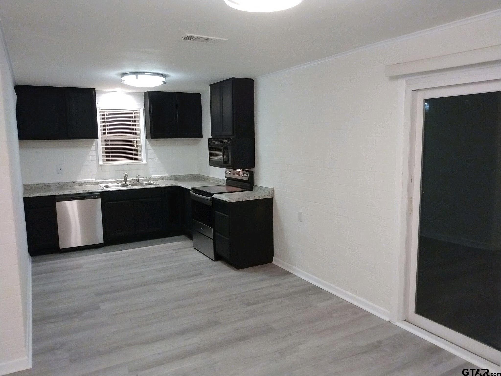 6674 Farm To Market Road 2767 Tyler, TX 75708 - Photo 14 of 42