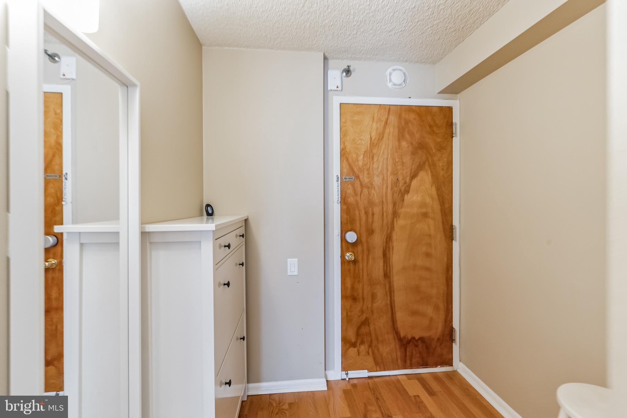 2201 Cherry Street, Unit 603 Philadelphia, PA 19103 - Photo 5 of 32 a view of walk in closet with window