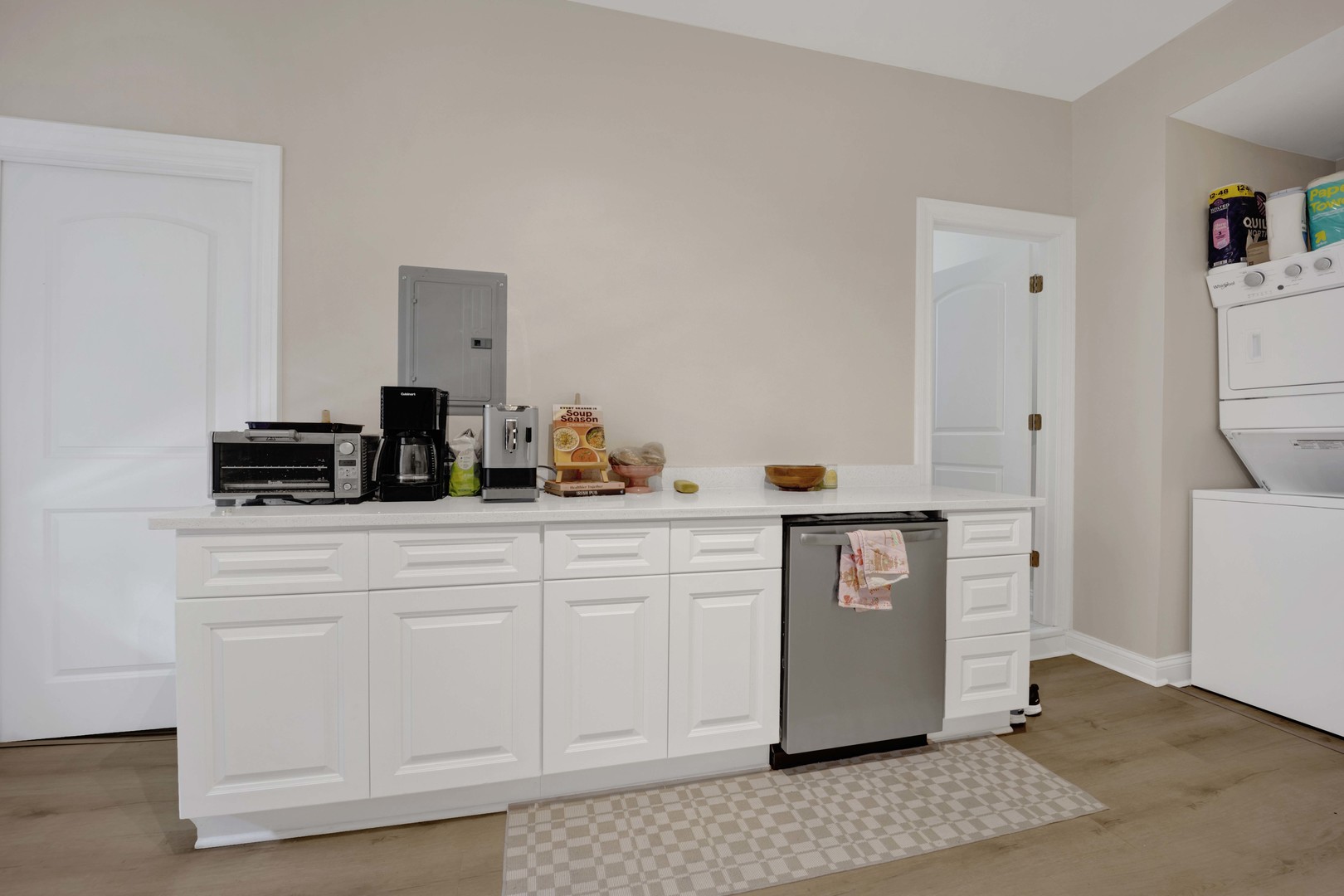 614 South Loomis Street, Unit 2 Chicago, IL 60607 - Photo 8 of 14