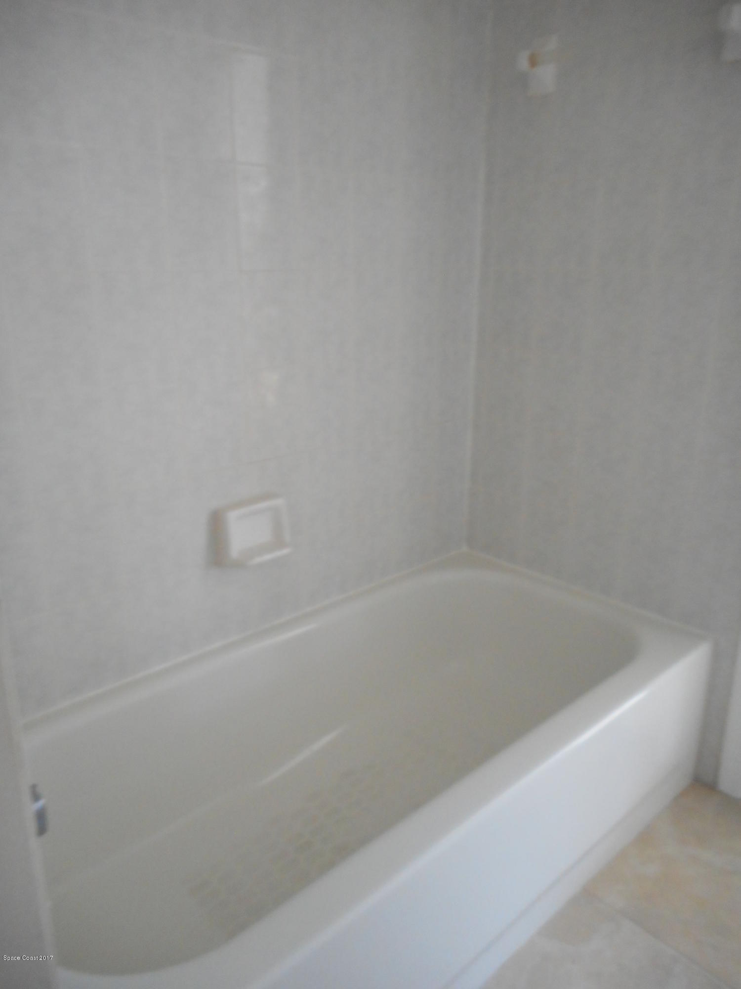1225 Meadow Lake Road Rockledge, FL 32955 - Photo 20 of 27 Guest Bath Tub