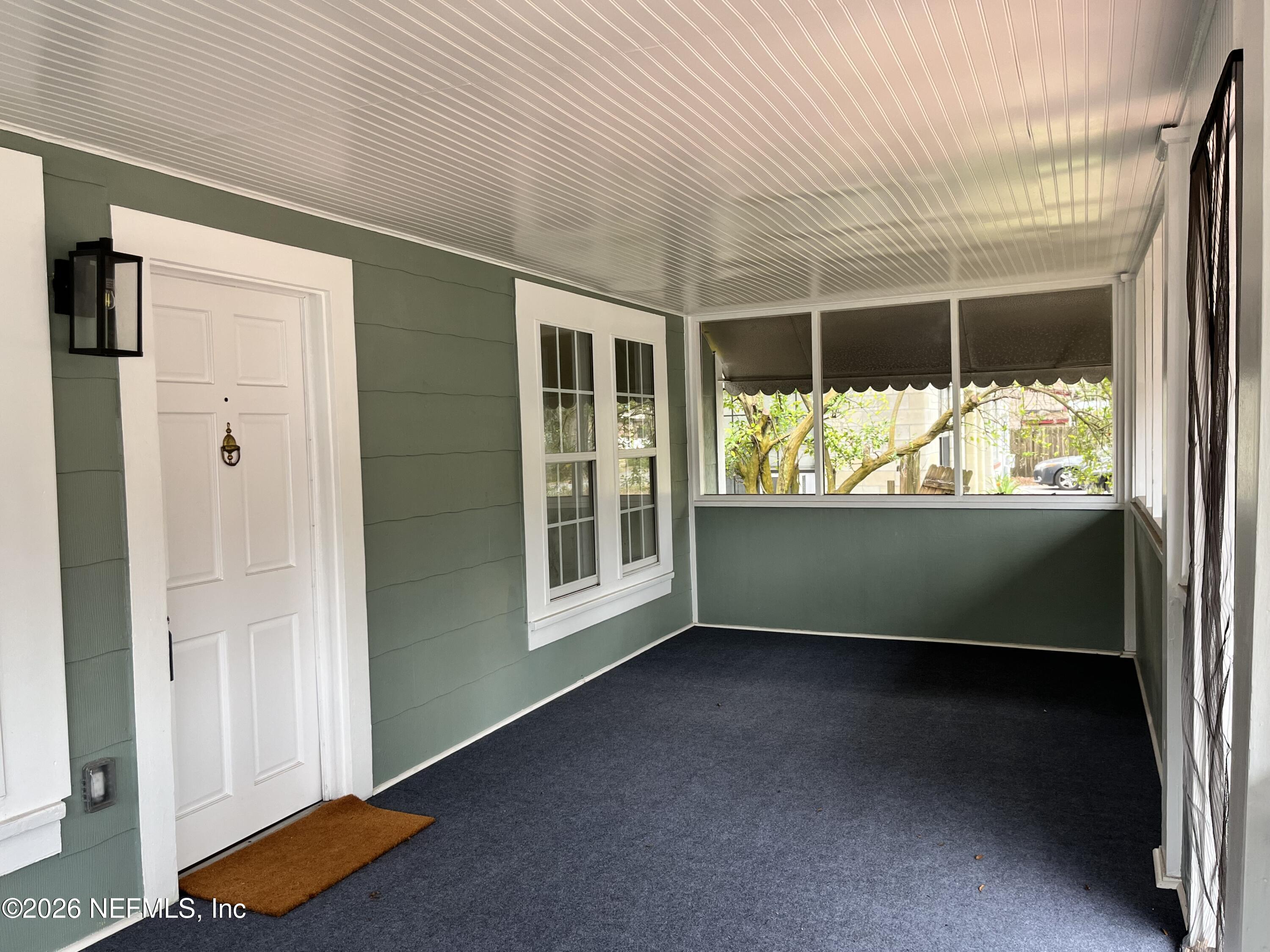 624 North Lake Street Starke, FL 32091 - Photo 9 of 34 a view of an empty room with a window