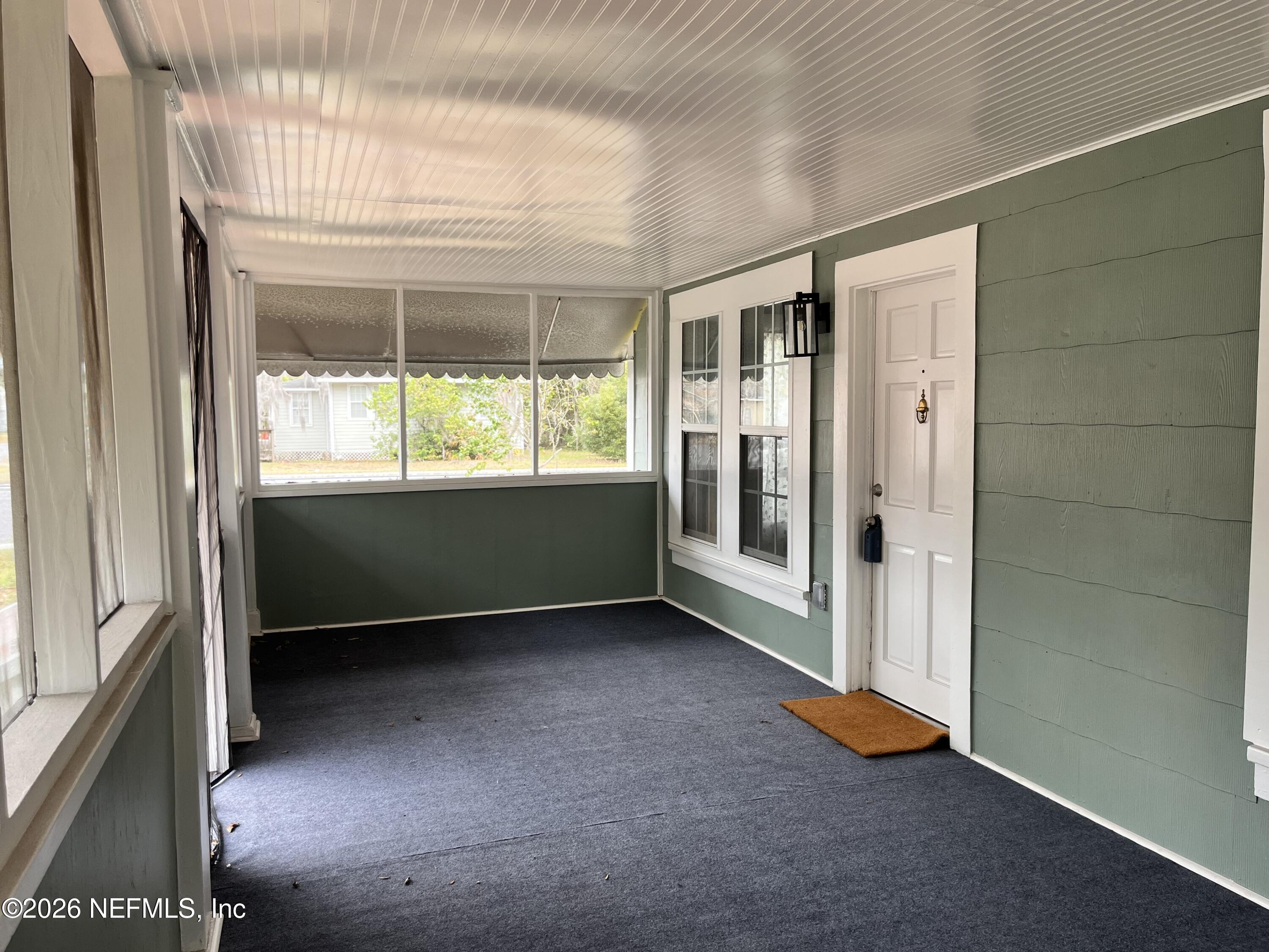 624 North Lake Street Starke, FL 32091 - Photo 10 of 34 a view of an empty room with a window
