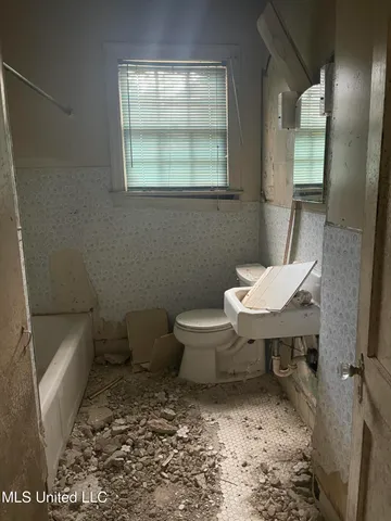 $12,500 | 310 Wacaster Street, Jackson, MS 39209