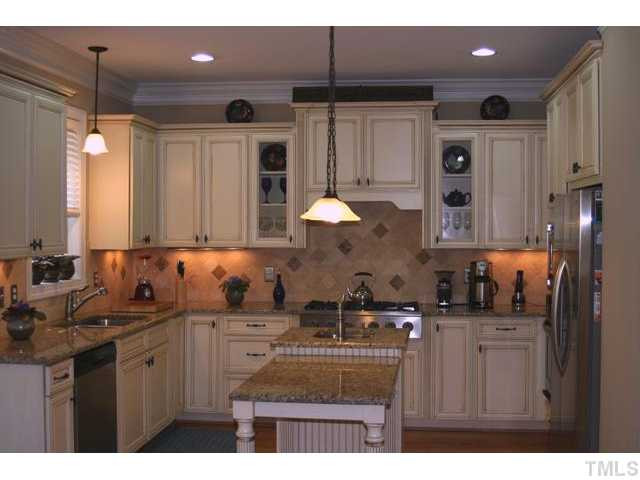 8110 Dreamy Way Raleigh, NC 27613 - Photo 7 of 20 Kitchen