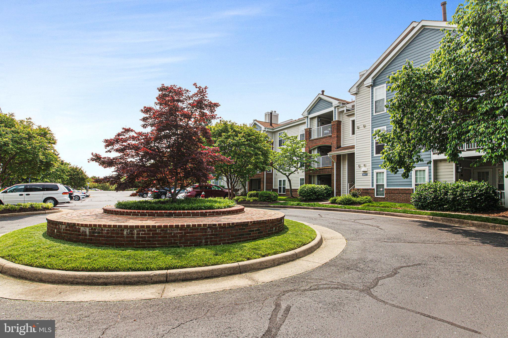 20991 Timber Ridge Terrace, Unit 103 Ashburn, VA 20147 - Photo 36 of 58 Pedestrian safe Community
