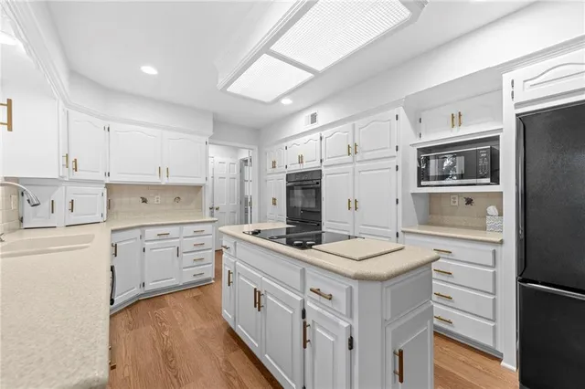 $460,000 | 4102 Northwest 75 Street, Kansas City, MO 64151