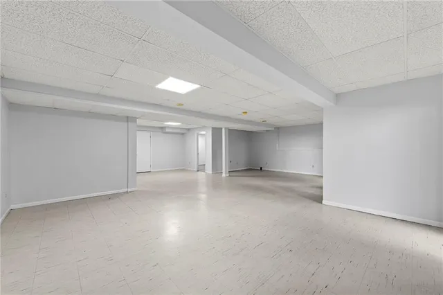 $460,000 | 4102 Northwest 75 Street, Kansas City, MO 64151