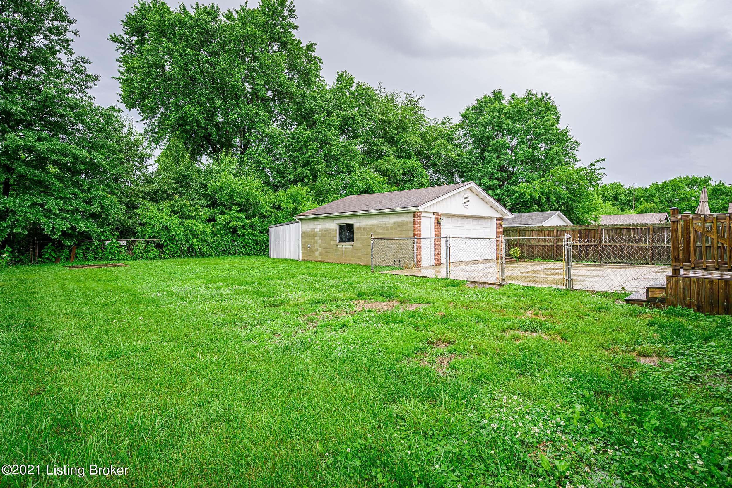 6807 Barbrook Road Louisville, KY 40258 - Photo 30 of 44 6807 Barbrook Rd-15
