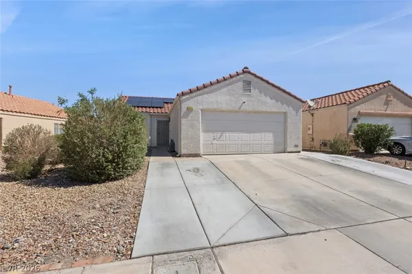 $2,600 | 624 Black Sand Court, Henderson, NV 89011