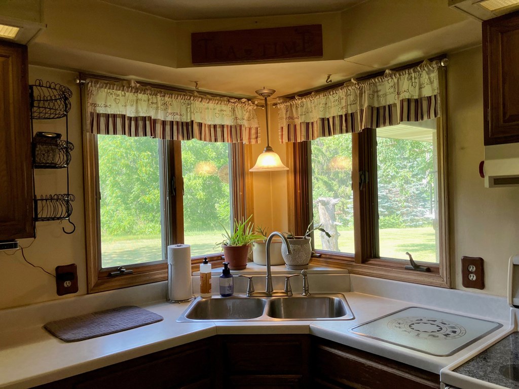 2013 Taube Road Sturgeon Bay, WI 54235 - Photo 11 of 43 Gallery Image 11
