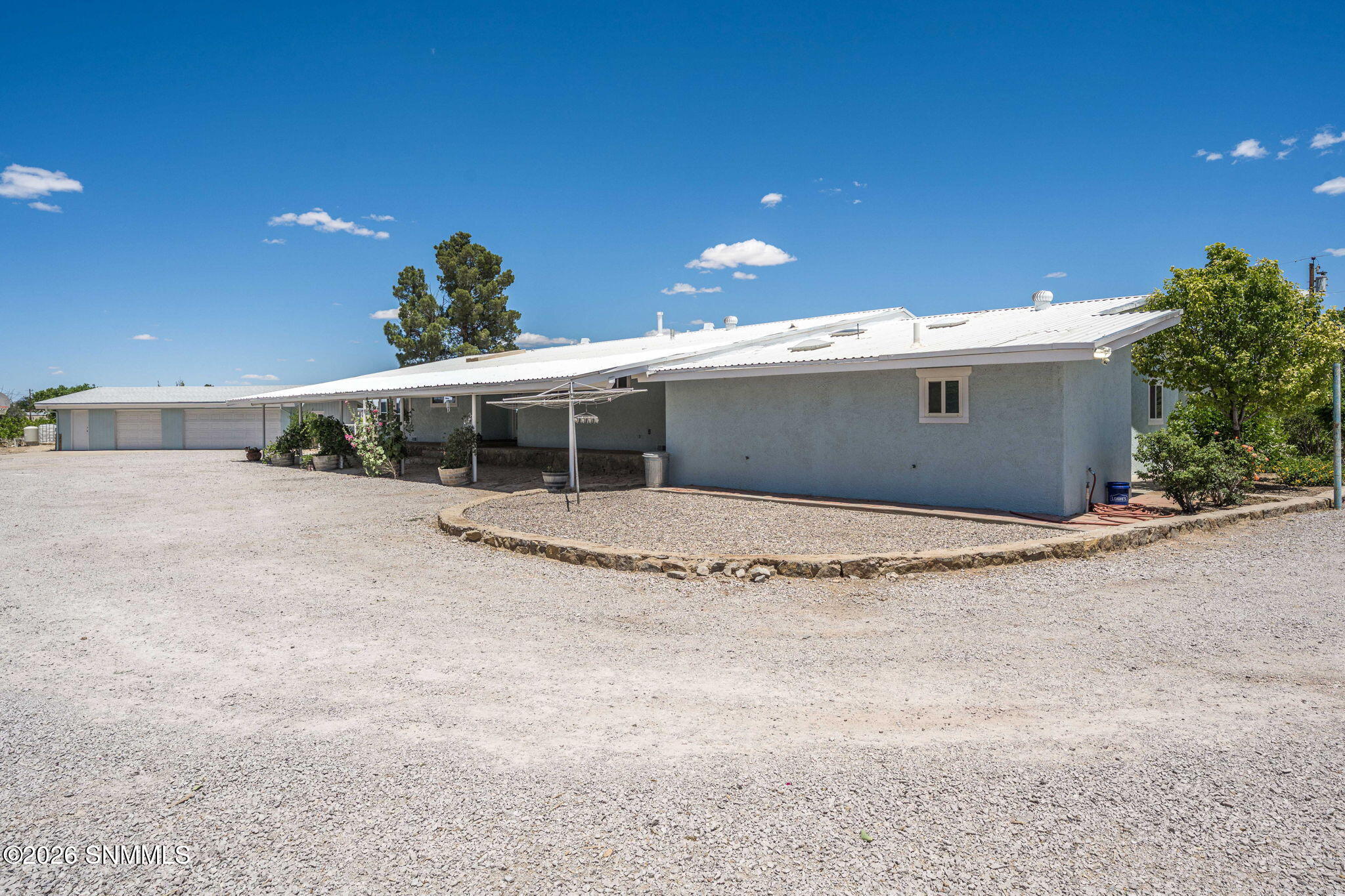 680 Carver Road Las Cruces, NM 88005 - Photo 2 of 66 2-web-or-mls-Snappin Homes (Carver680)-2