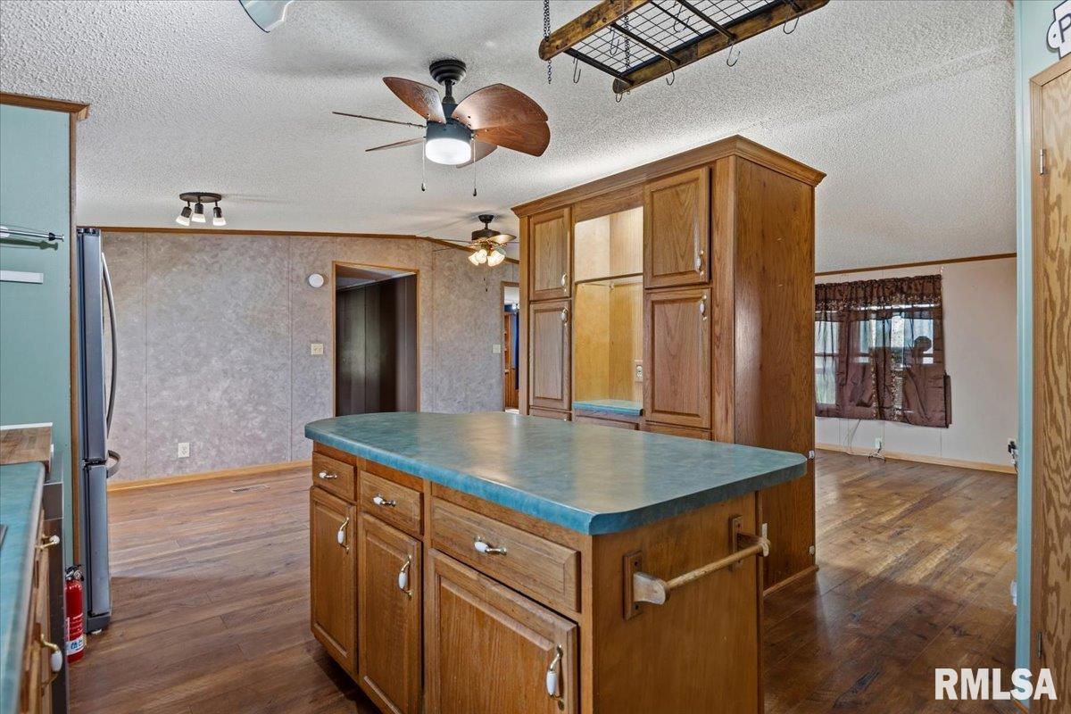 28457 Tutman Road Greenview, IL 62642 - Photo 16 of 49