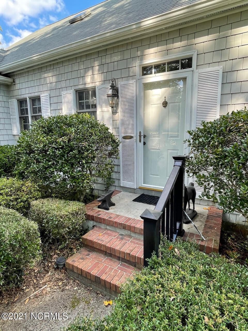 659 Sawgrass Road Hampstead, NC 28443 - Photo 2 of 59 2