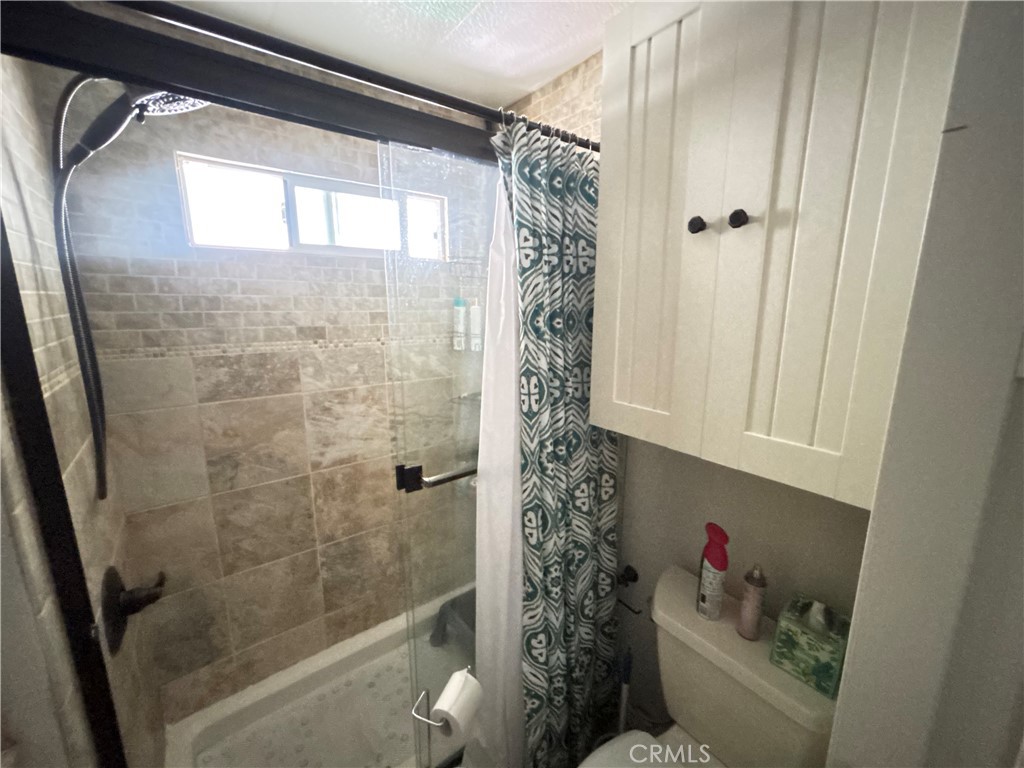 31130 South General Kearny Road, Unit 172 Temecula, CA 92591 - Photo 18 of 49 Shower