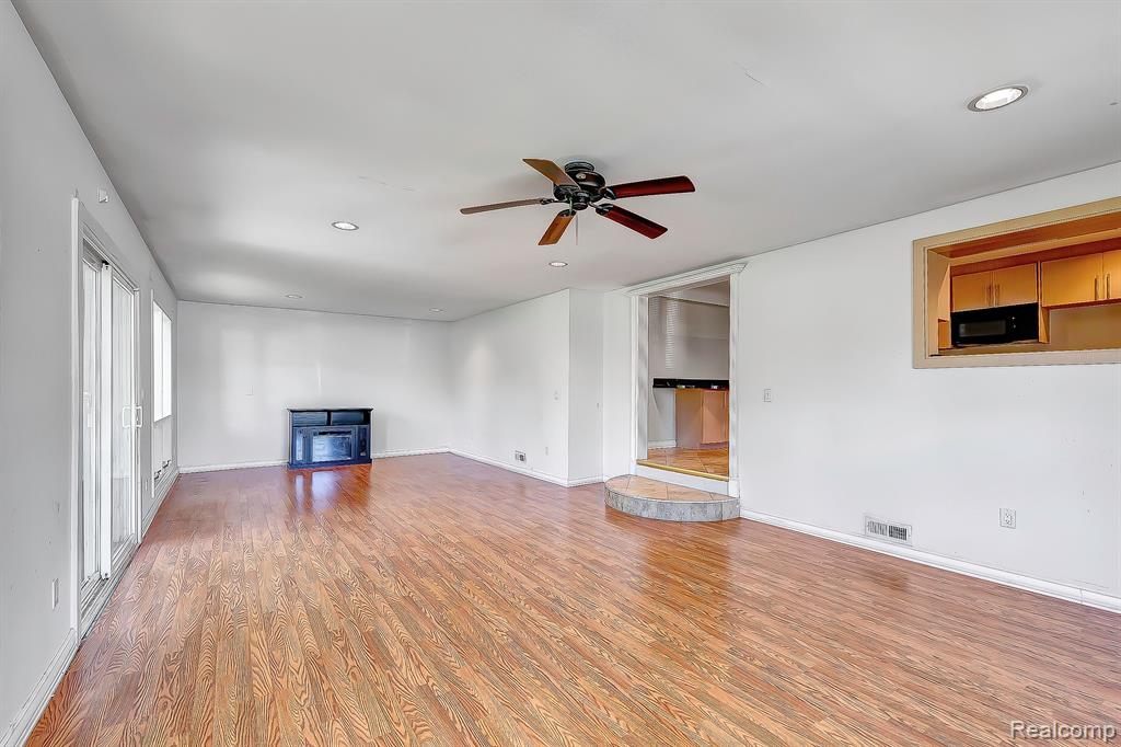 2603 Manchester Road Birmingham, MI 48009 - Photo 9 of 23