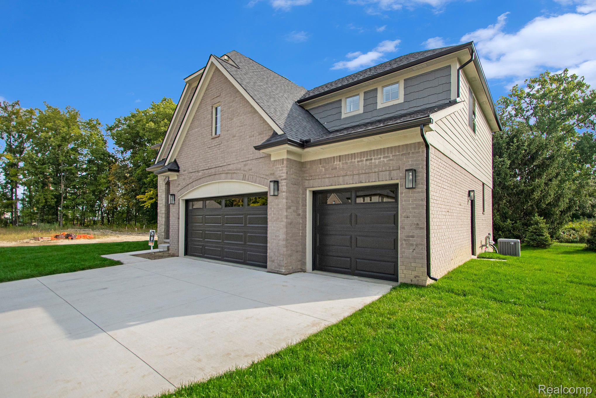 2942 Basil Drive Rochester, MI 48309 - Photo 5 of 50 Gallery Image 5