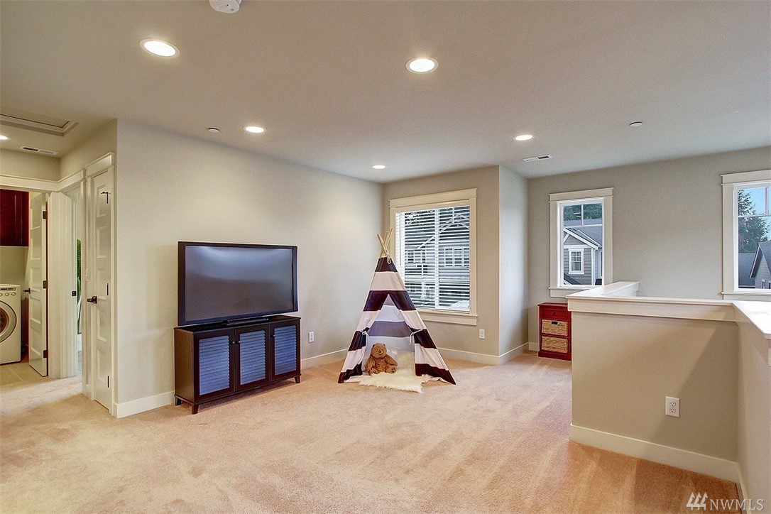 2401 196th Place Southeast Bothell, WA 98012 - Photo 10 of 20