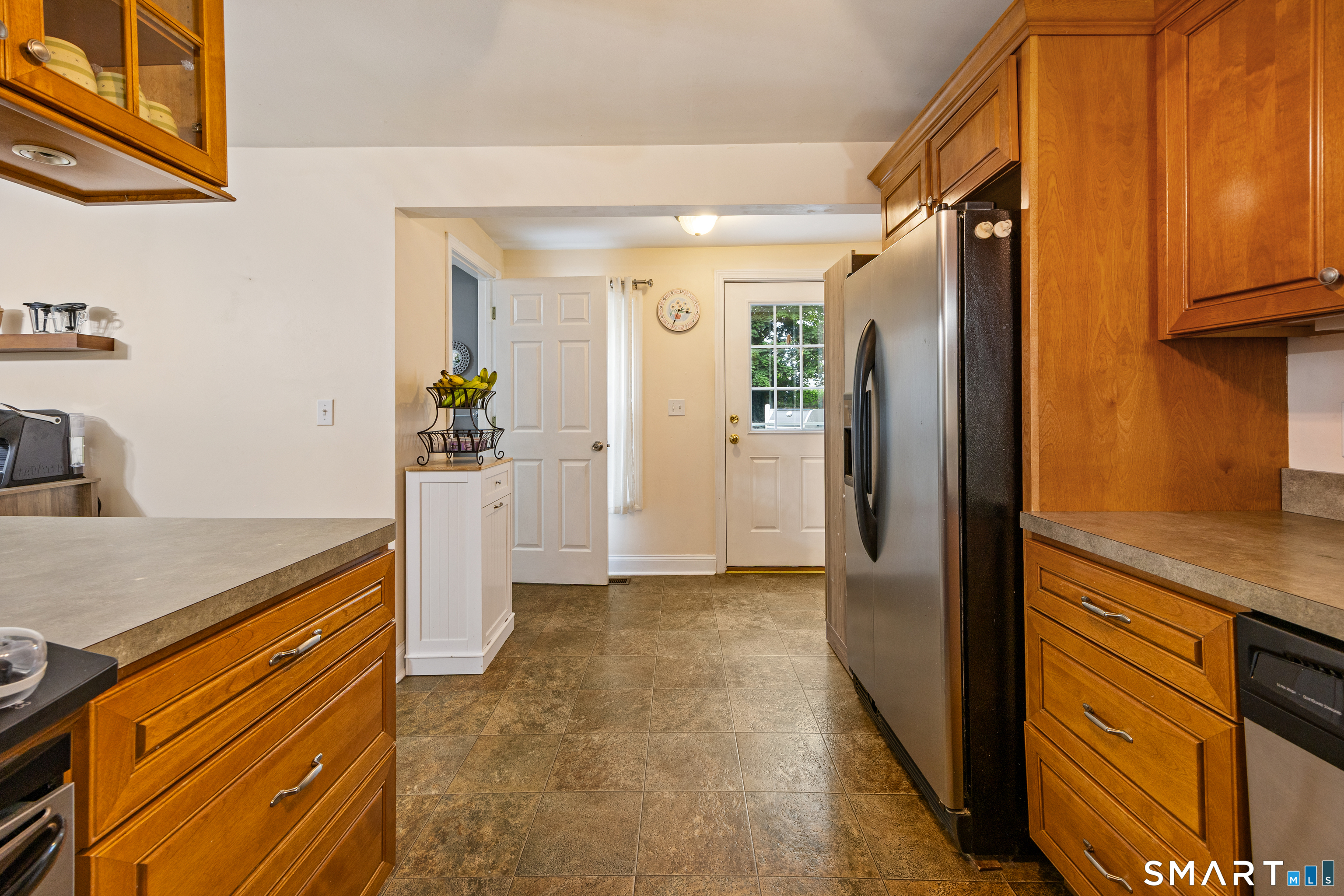 122 Chestnut Grove Road Watertown, CT 06795 - Photo 17 of 40