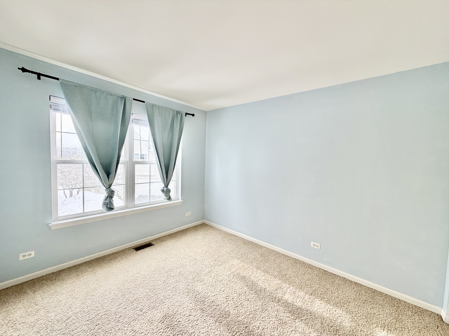 898 Emerald Drive Pingree Grove, IL 60140 - Photo 12 of 23 an empty room with windows