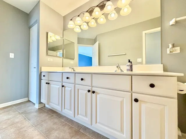 $299,900 | 898 Emerald Drive, Pingree Grove, IL 60140