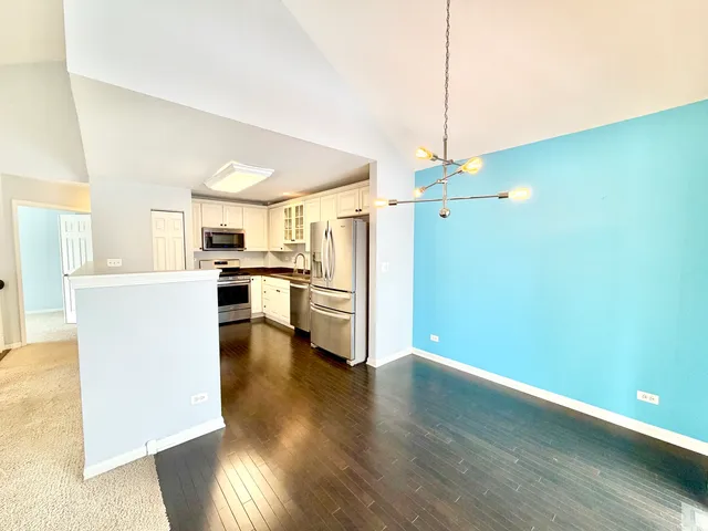 $299,900 | 898 Emerald Drive, Pingree Grove, IL 60140