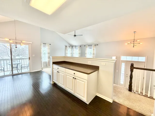 $299,900 | 898 Emerald Drive, Pingree Grove, IL 60140