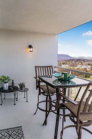 1131 Stringers Ridge Road, Unit 10B Chattanooga, TN 37405 - Photo 19 of 38 1131 30