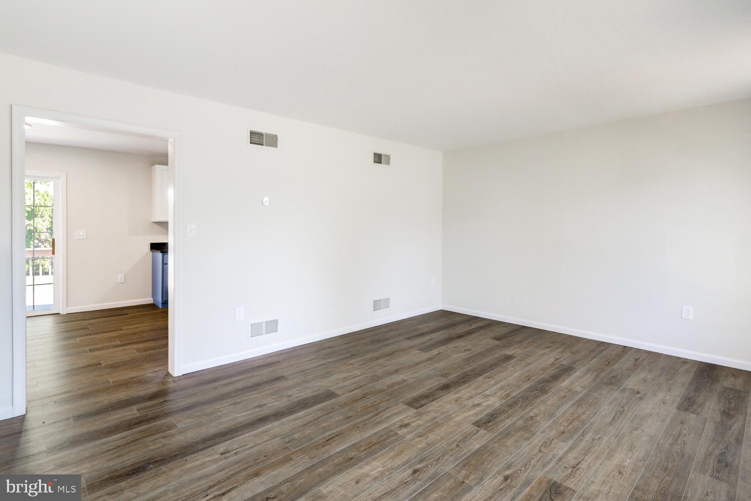 706 Rosemont Drive Lititz, PA 17543 - Photo 14 of 42 Spacious, sunlit living area awaits.