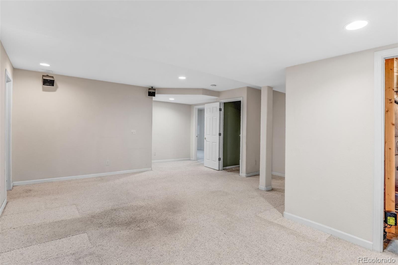 6656 South Reed Way, Unit B Littleton, CO 80123 - Photo 22 of 32 a view of an empty room