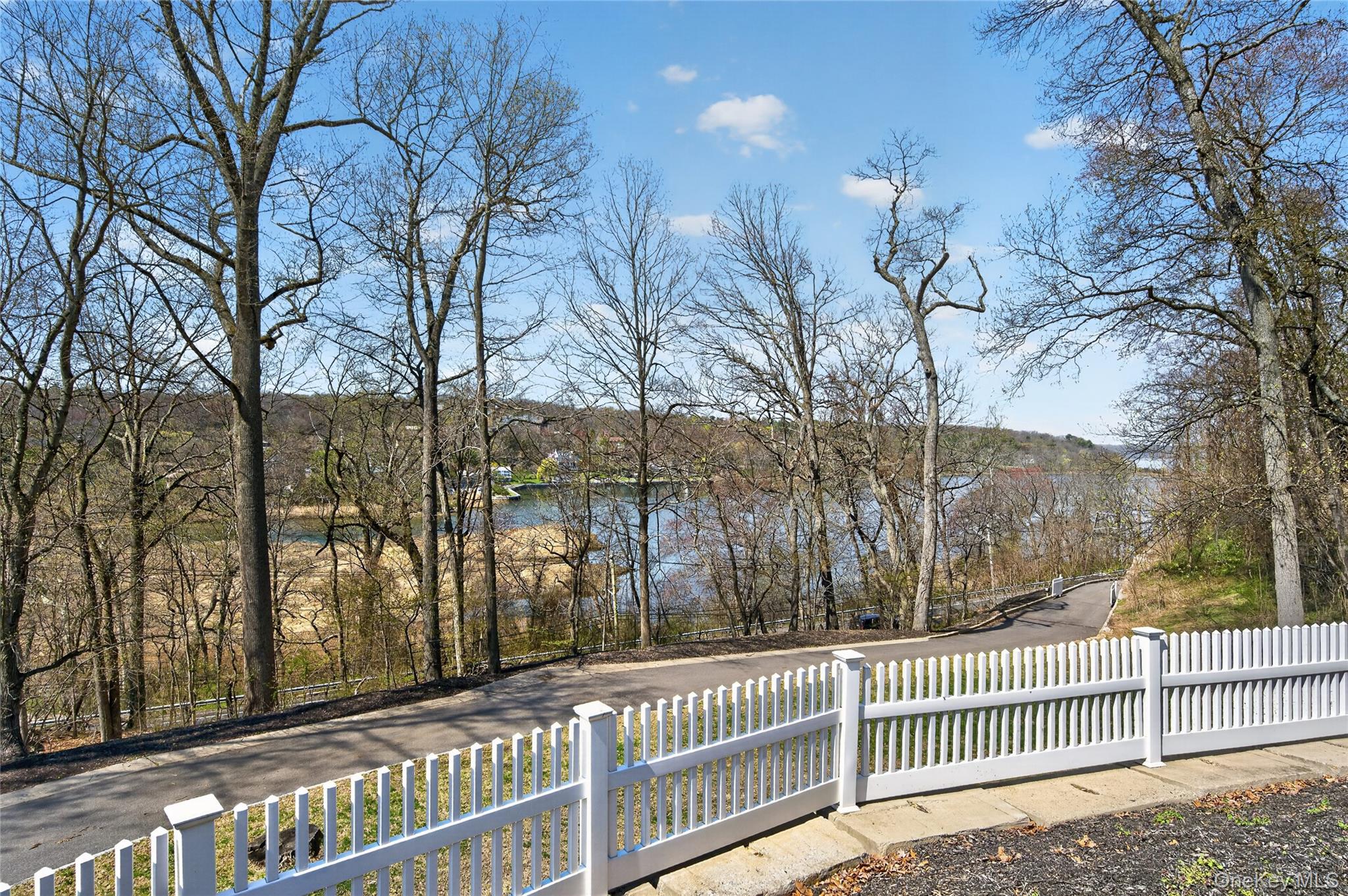261 Harbor Road Cold Spring Harbor, NY 11724 - Photo 36 of 43