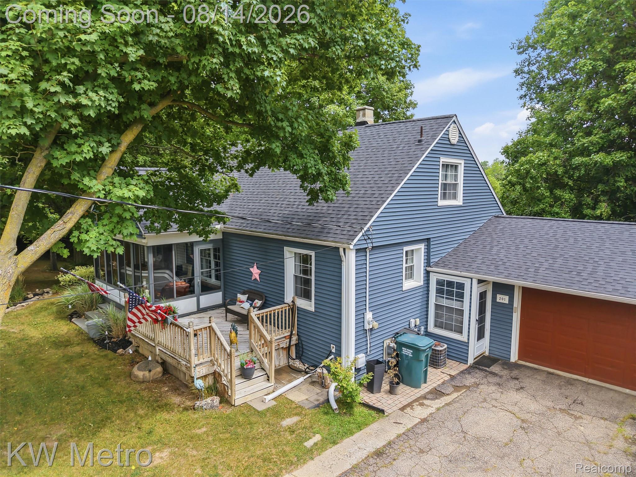 201 South Maple Leaf Road Lapeer, MI 48446 - Photo 54 of 70 58-DJI_20260806125623_0243_D.jpg