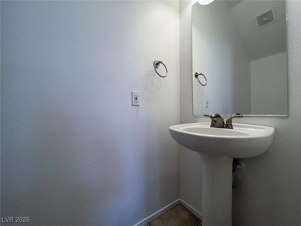 8065 Kings Ransom Street Las Vegas, NV 89139 - Photo 5 of 13