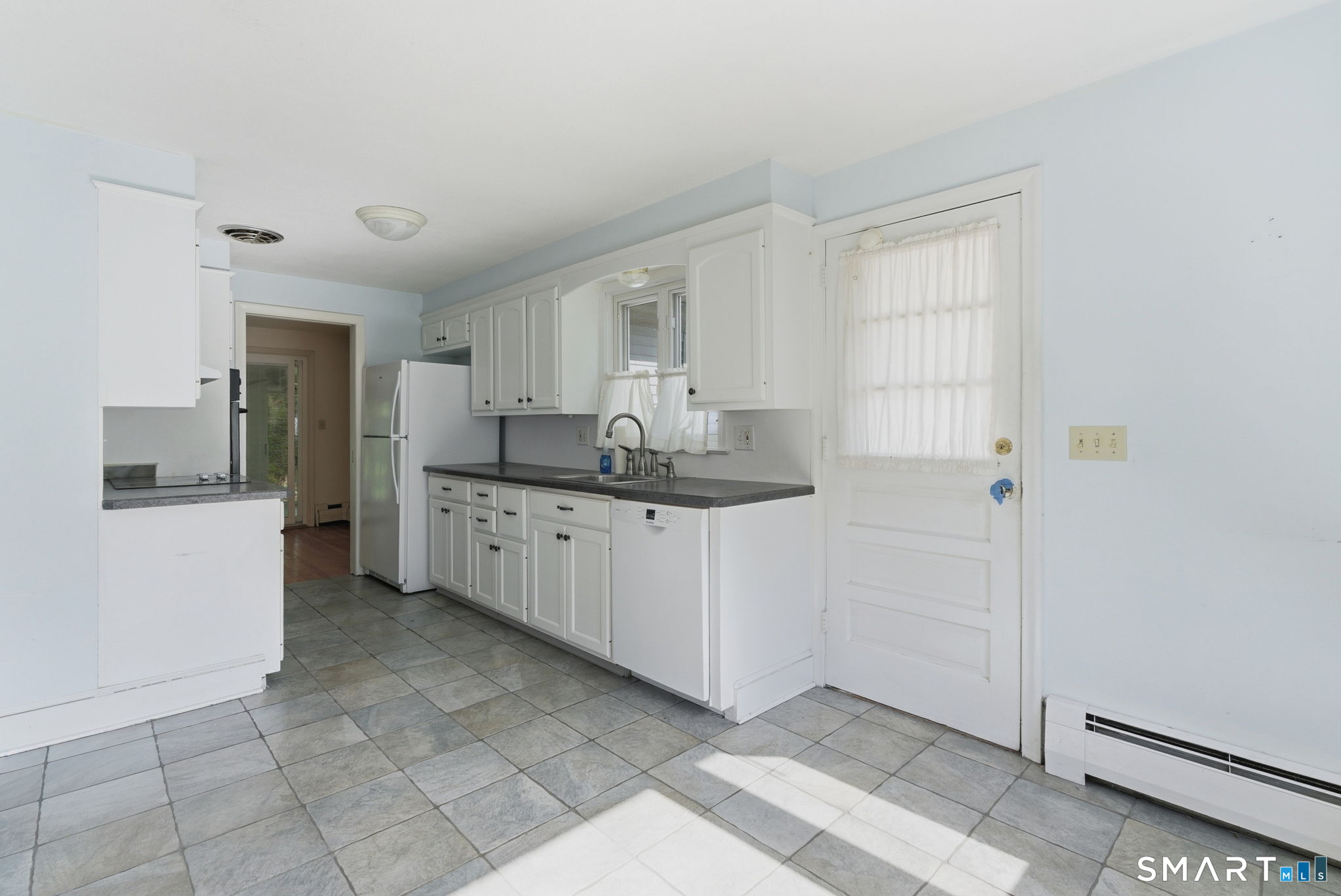 68 Cornwall Road Berlin, CT 06037 - Photo 9 of 27