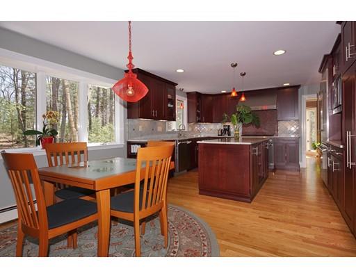 264 Grove Street Wellesley, MA 02482 - Photo 14 of 25 Gallery Image 14
