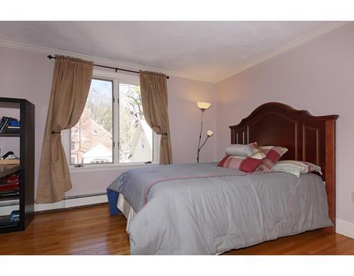 264 Grove Street Wellesley, MA 02482 - Photo 22 of 25 Gallery Image 22
