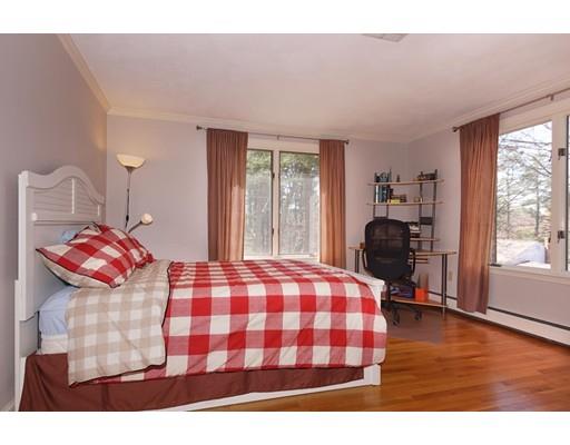 264 Grove Street Wellesley, MA 02482 - Photo 23 of 25 Gallery Image 23