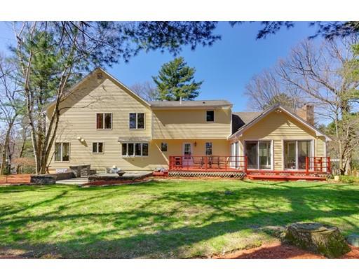 264 Grove Street Wellesley, MA 02482 - Photo 4 of 25 Gallery Image 4