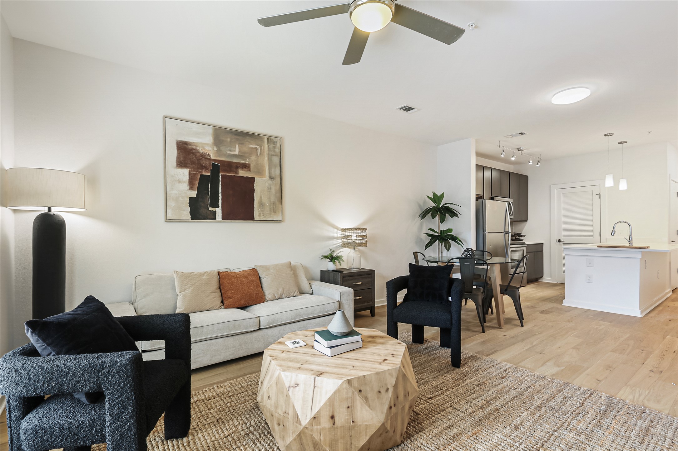 2505 Thornton Road, Unit 3201 Austin, TX 78704 - Photo 6 of 24