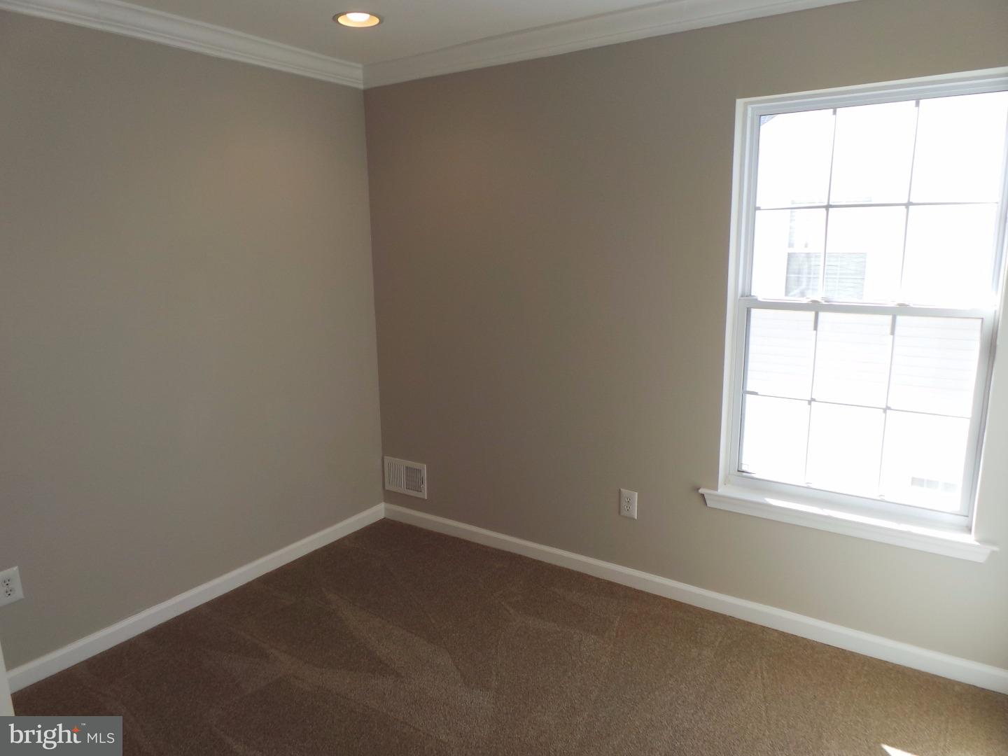 24 Cayuga Road Bordentown, NJ 08505 - Photo 11 of 23 Gallery Image 11