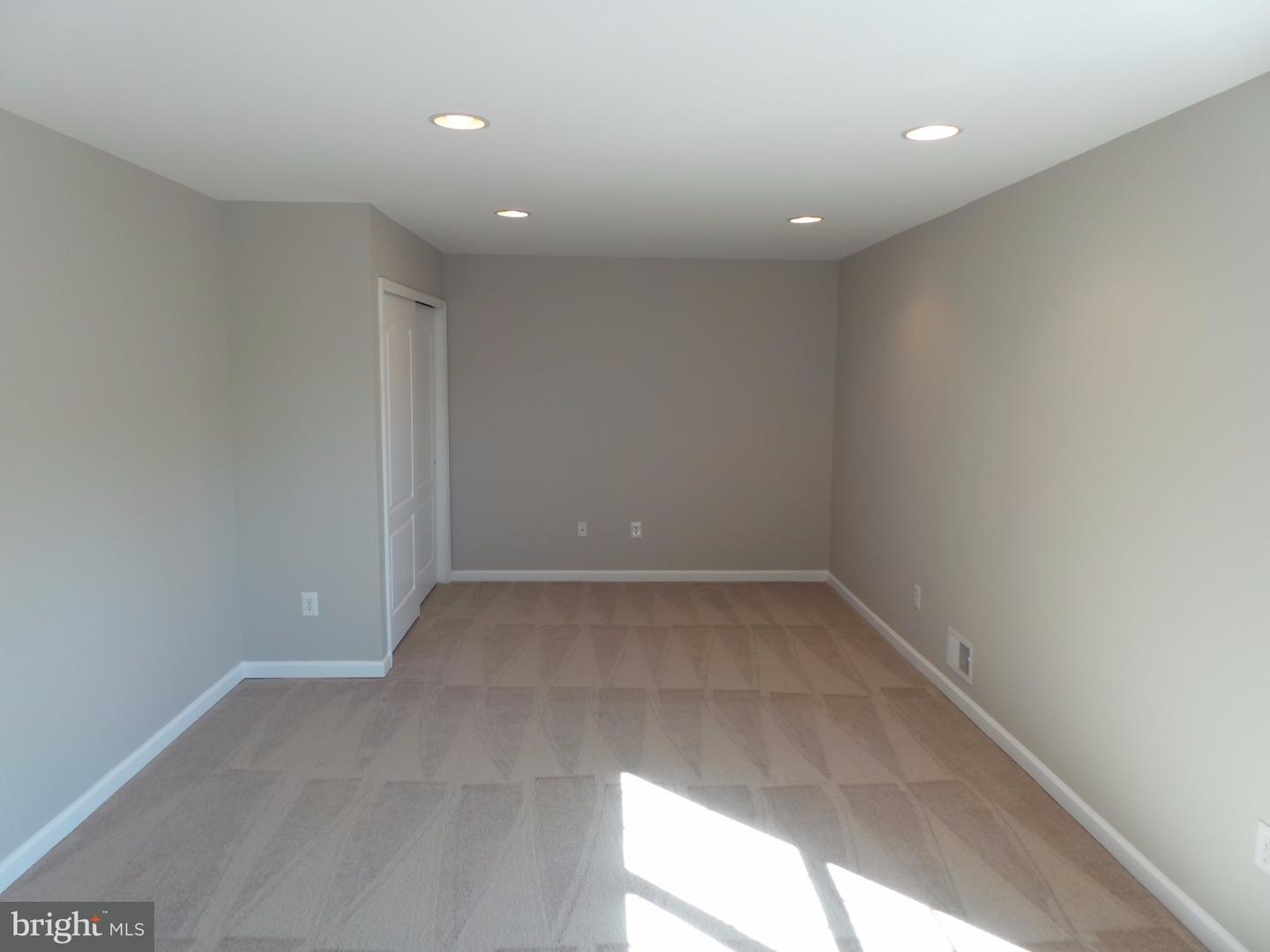 24 Cayuga Road Bordentown, NJ 08505 - Photo 13 of 23 Gallery Image 13