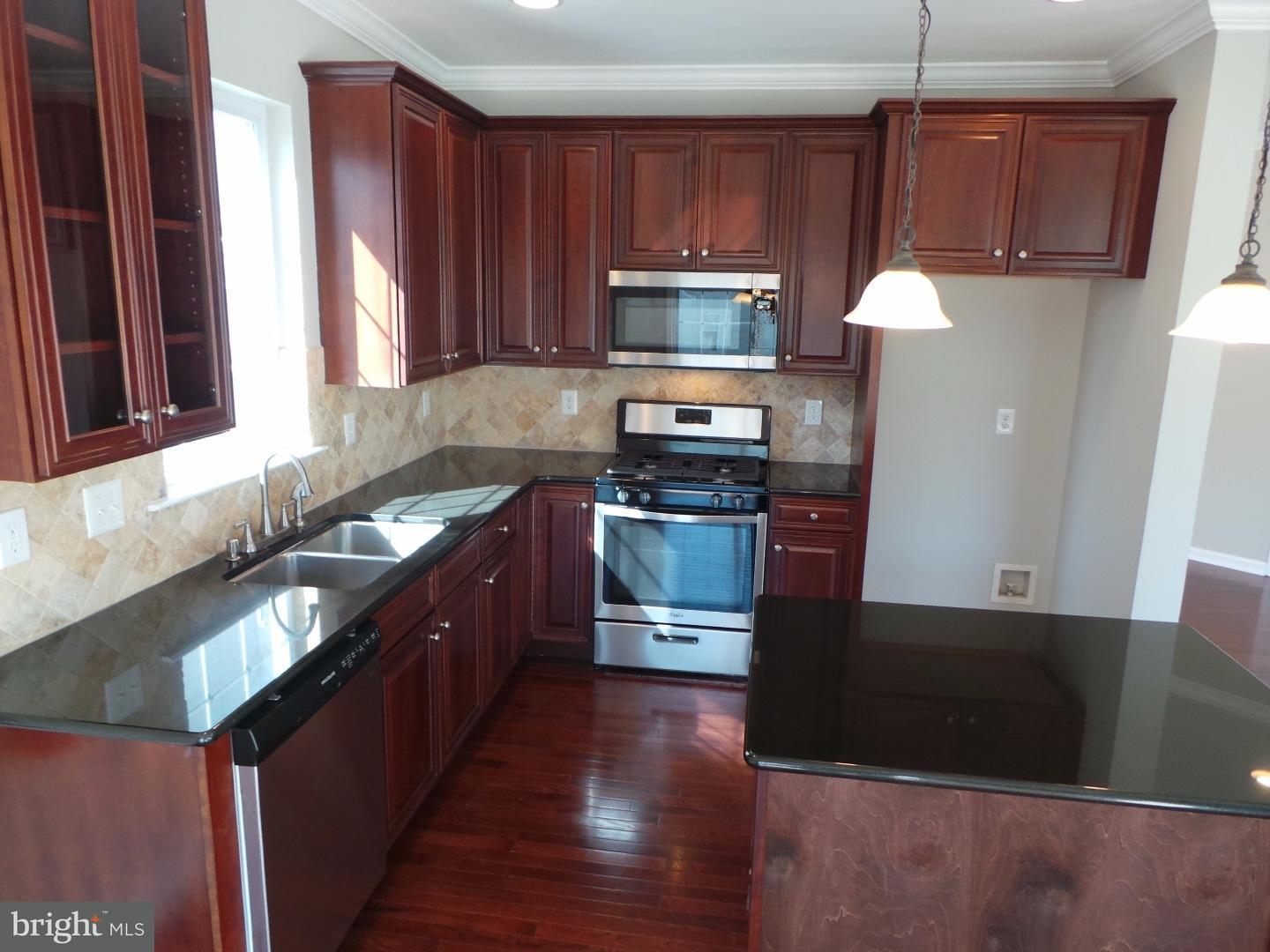 24 Cayuga Road Bordentown, NJ 08505 - Photo 3 of 23 Gallery Image 3