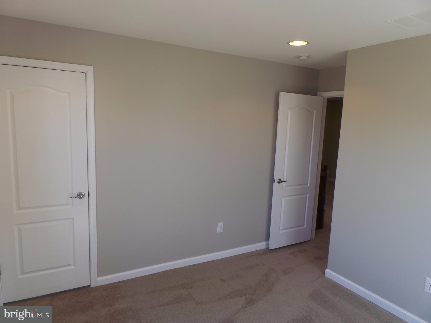 24 Cayuga Road Bordentown, NJ 08505 - Photo 10 of 23 Gallery Image 10