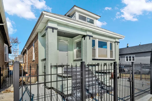 $289,900 | 1444 West 72nd Place, Chicago, IL 60636