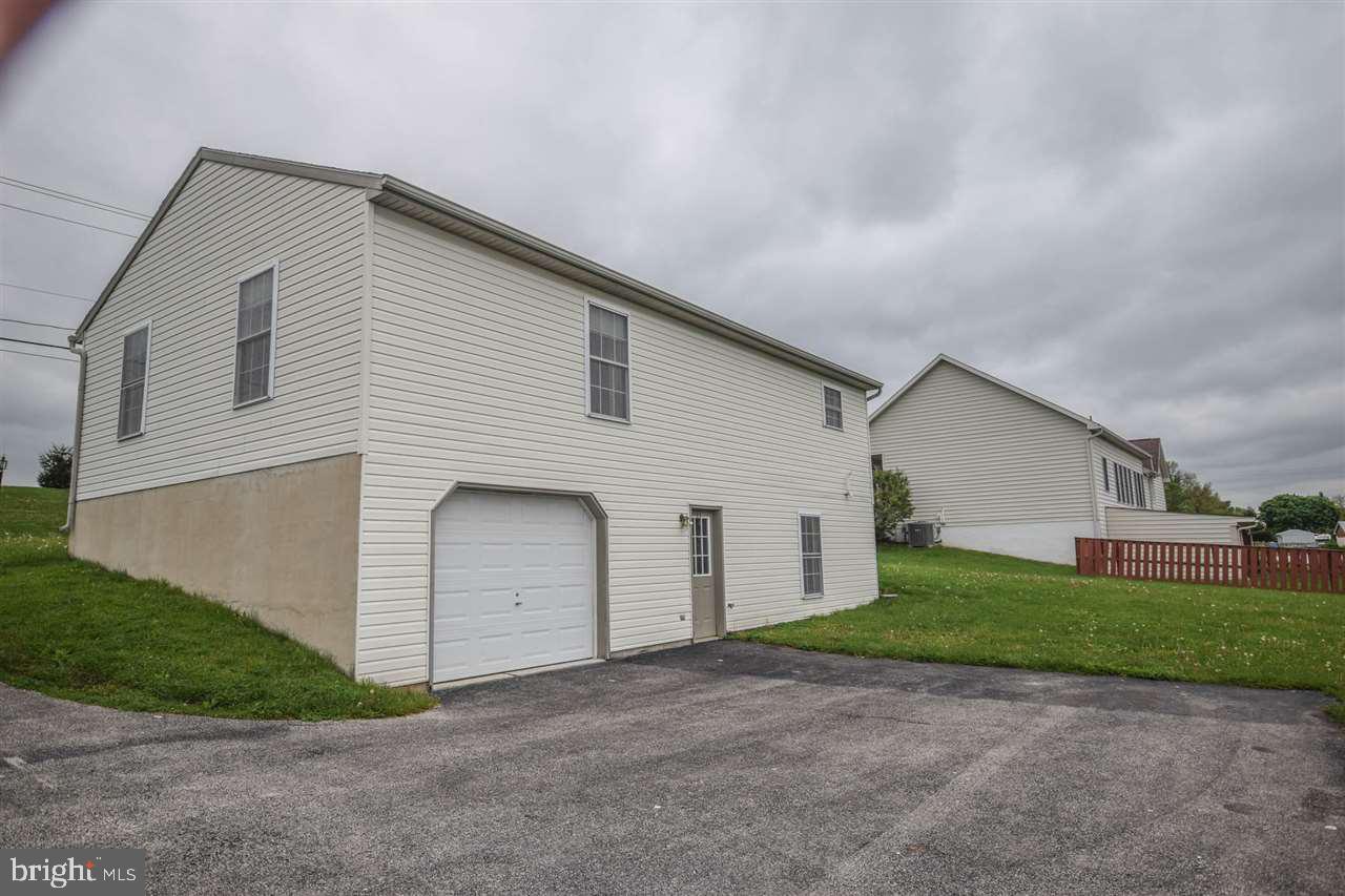 4085 Board Road Manchester, PA 17345 - Photo 23 of 24 Gallery Image 23