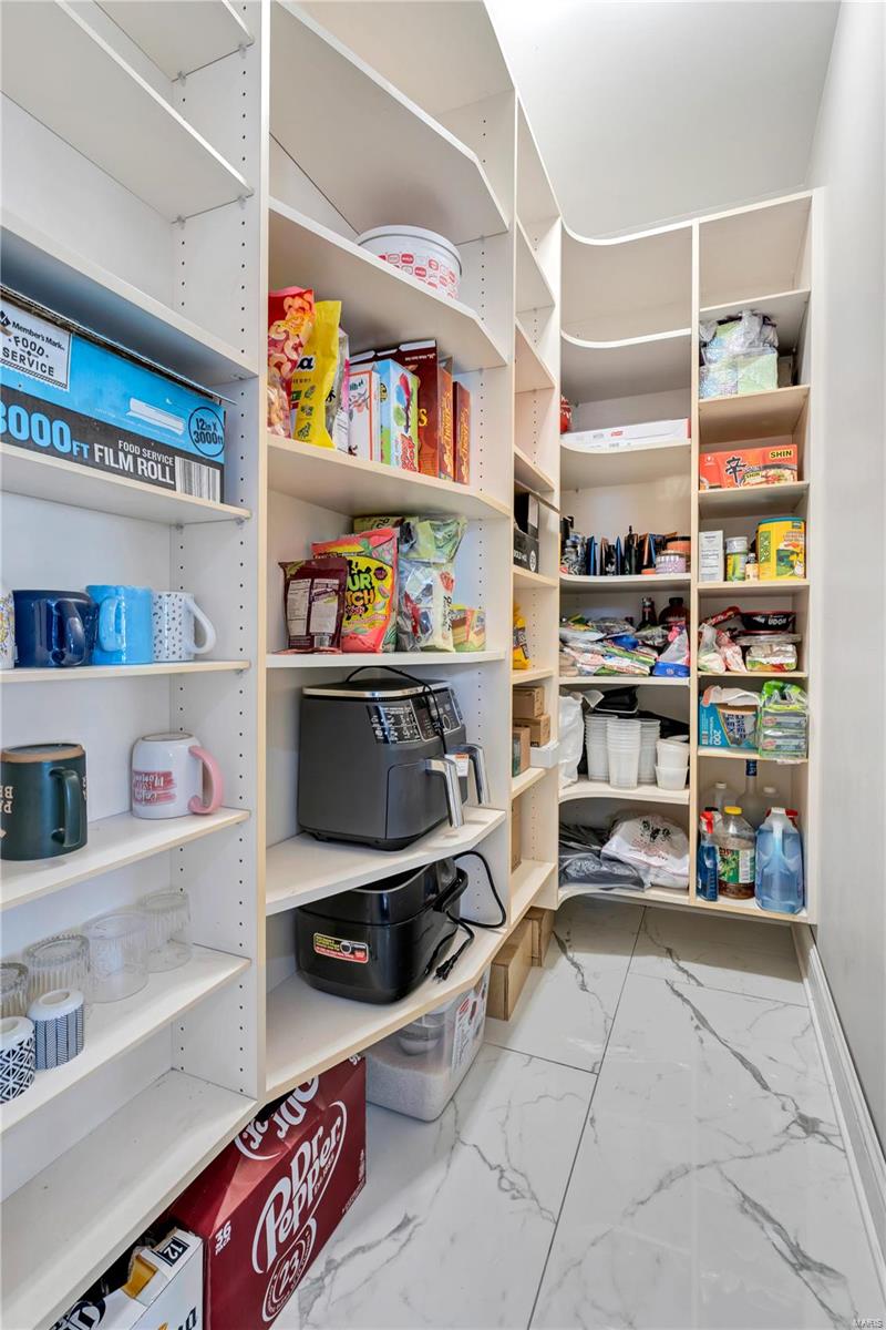 4979 Ambs Road St. Louis, MO 63128 - Photo 16 of 45