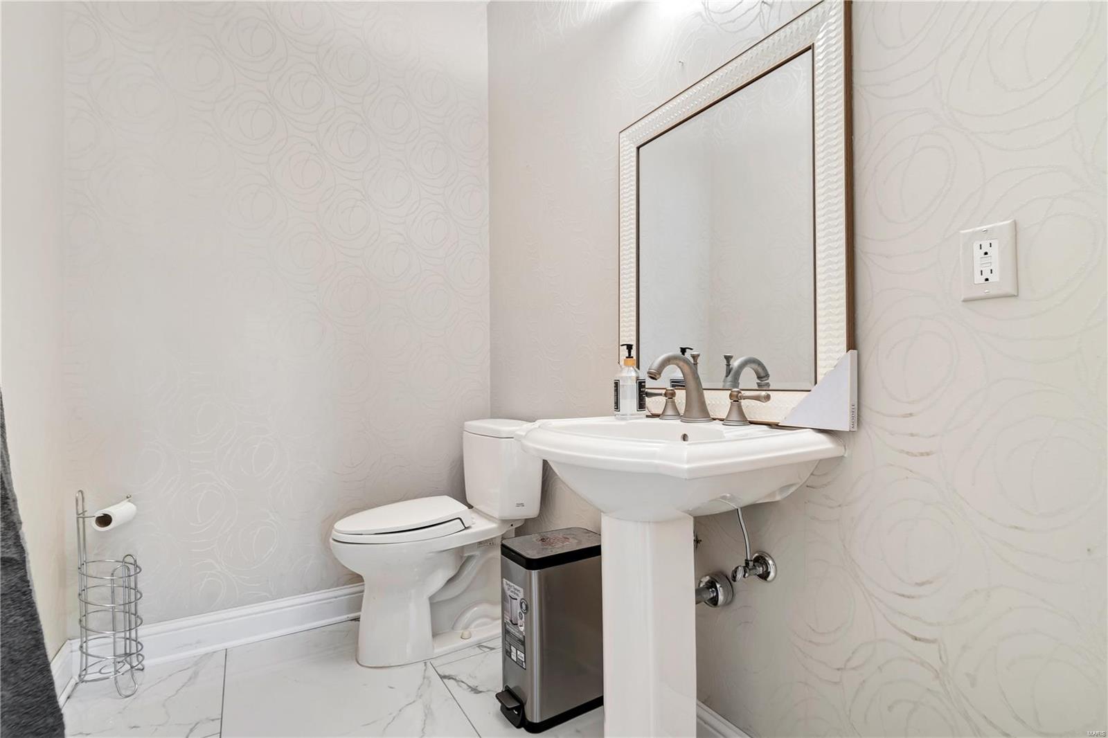 4979 Ambs Road St. Louis, MO 63128 - Photo 17 of 45