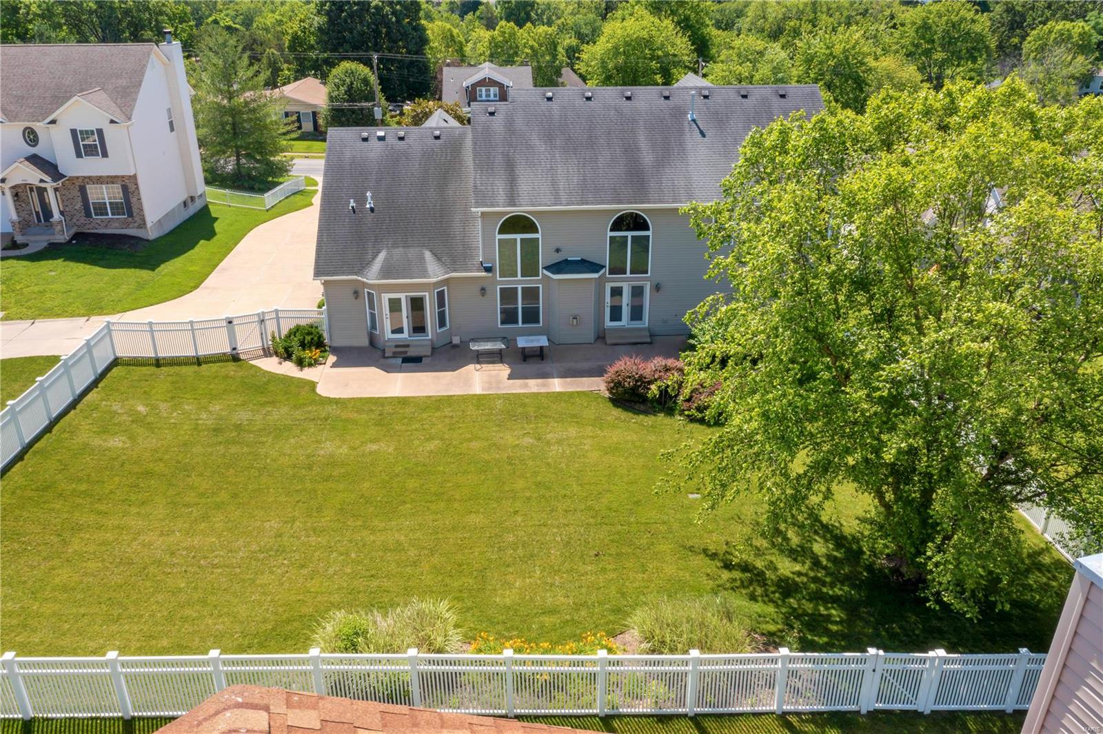 4979 Ambs Road St. Louis, MO 63128 - Photo 37 of 45