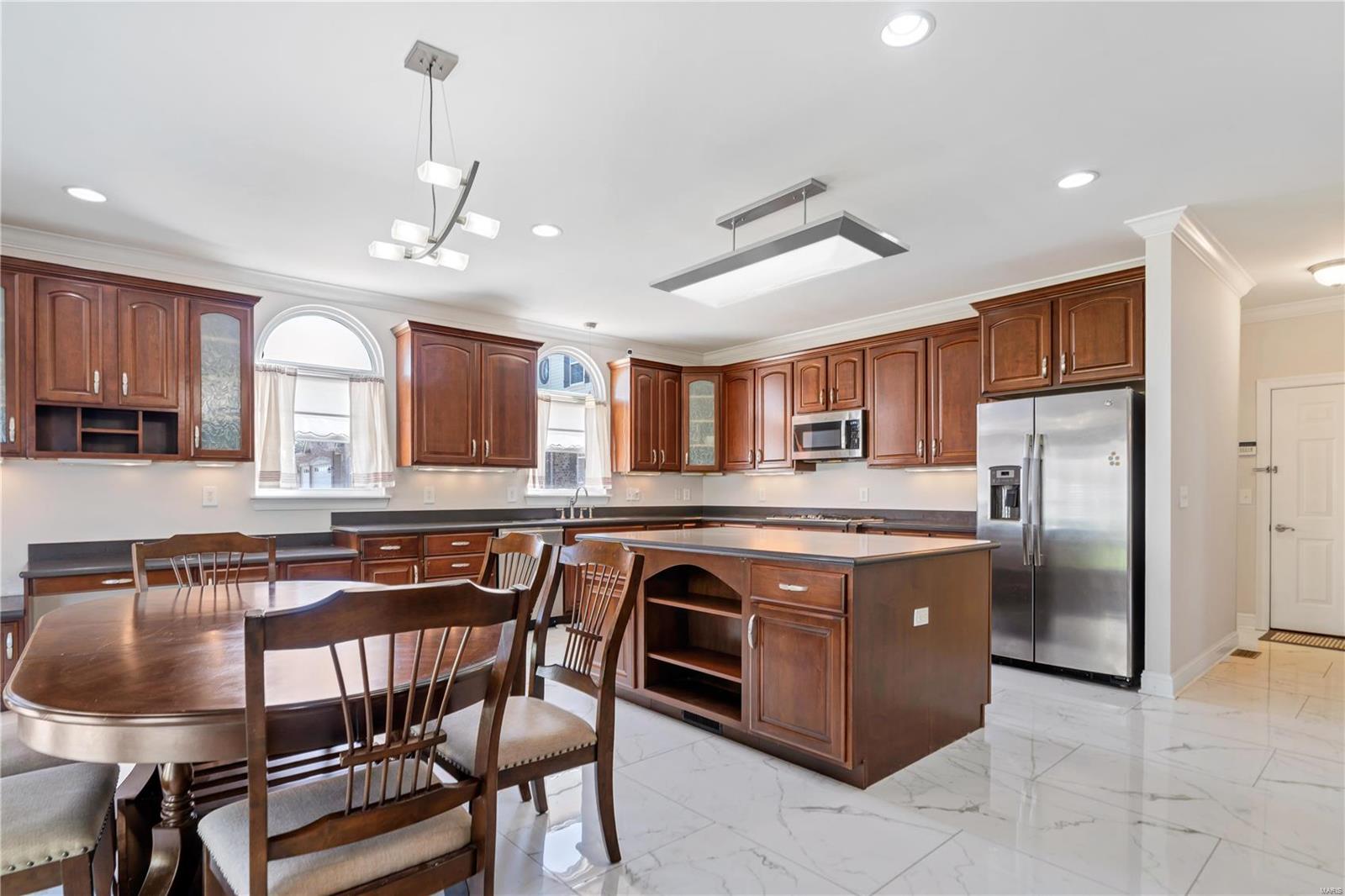 4979 Ambs Road St. Louis, MO 63128 - Photo 10 of 45