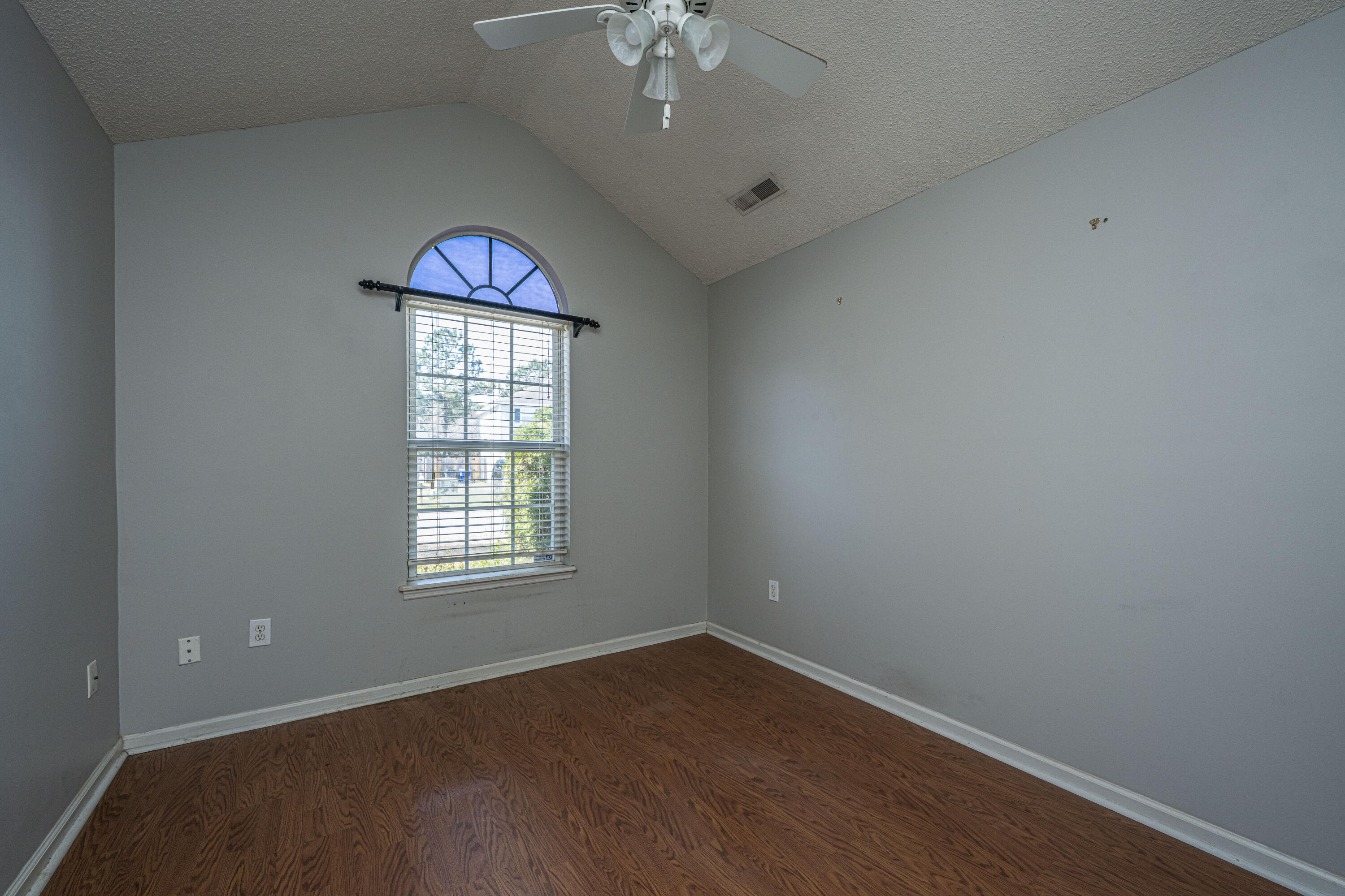 8396 Waltham Road North Charleston, SC 29406 - Photo 25 of 30 8396WalthamRd024
